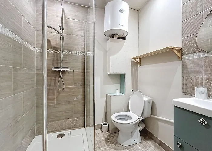 Charming In The Center Of Apartment *